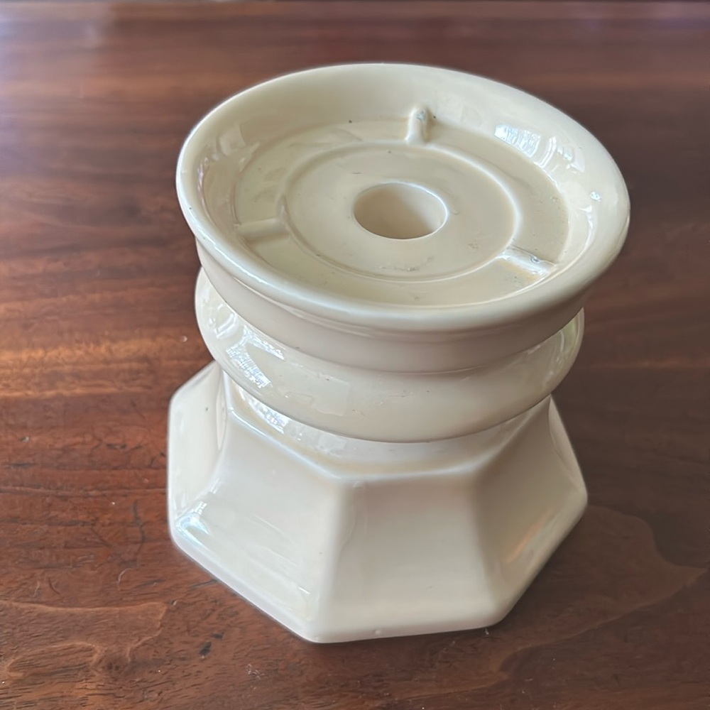 BEACON HILL Candle Holder